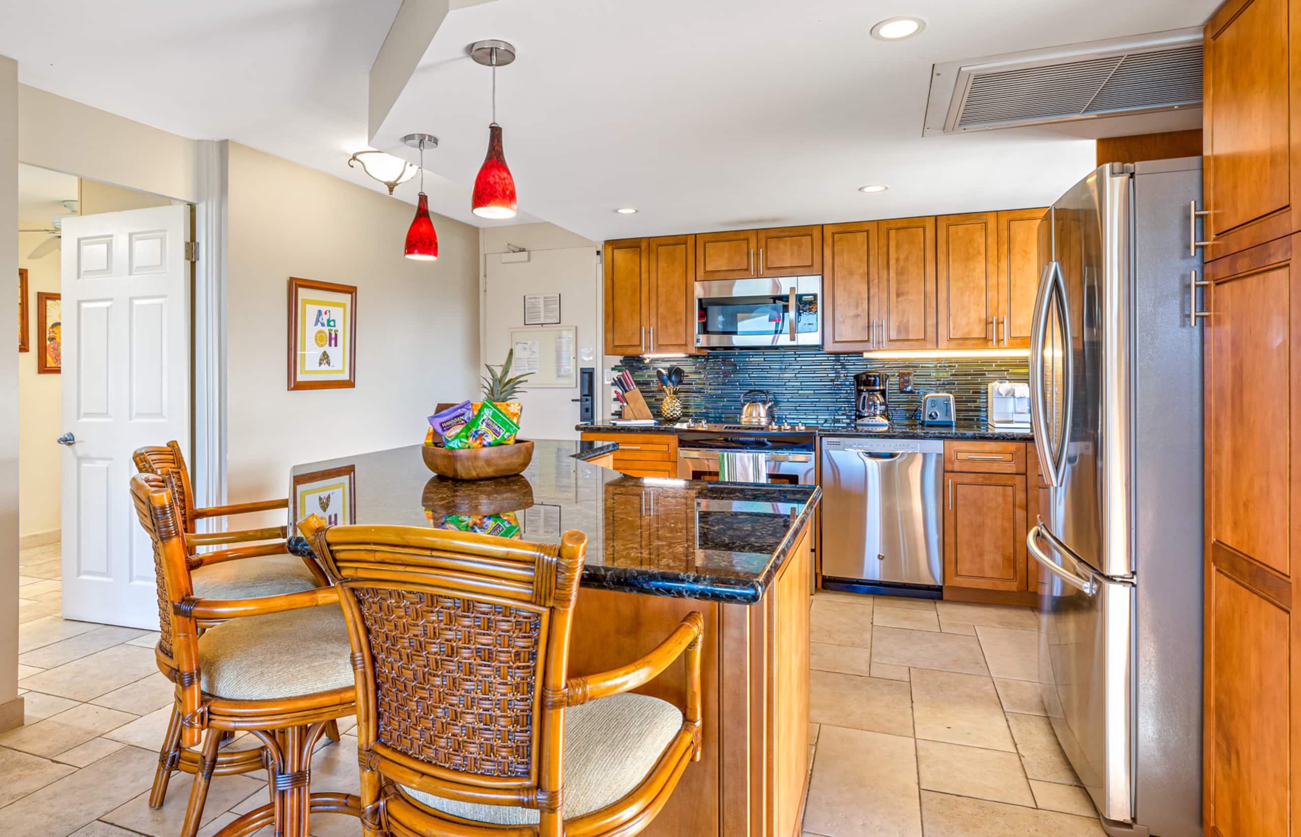 Stunning Top-Floor Oceanfront View Suite! - Image 25