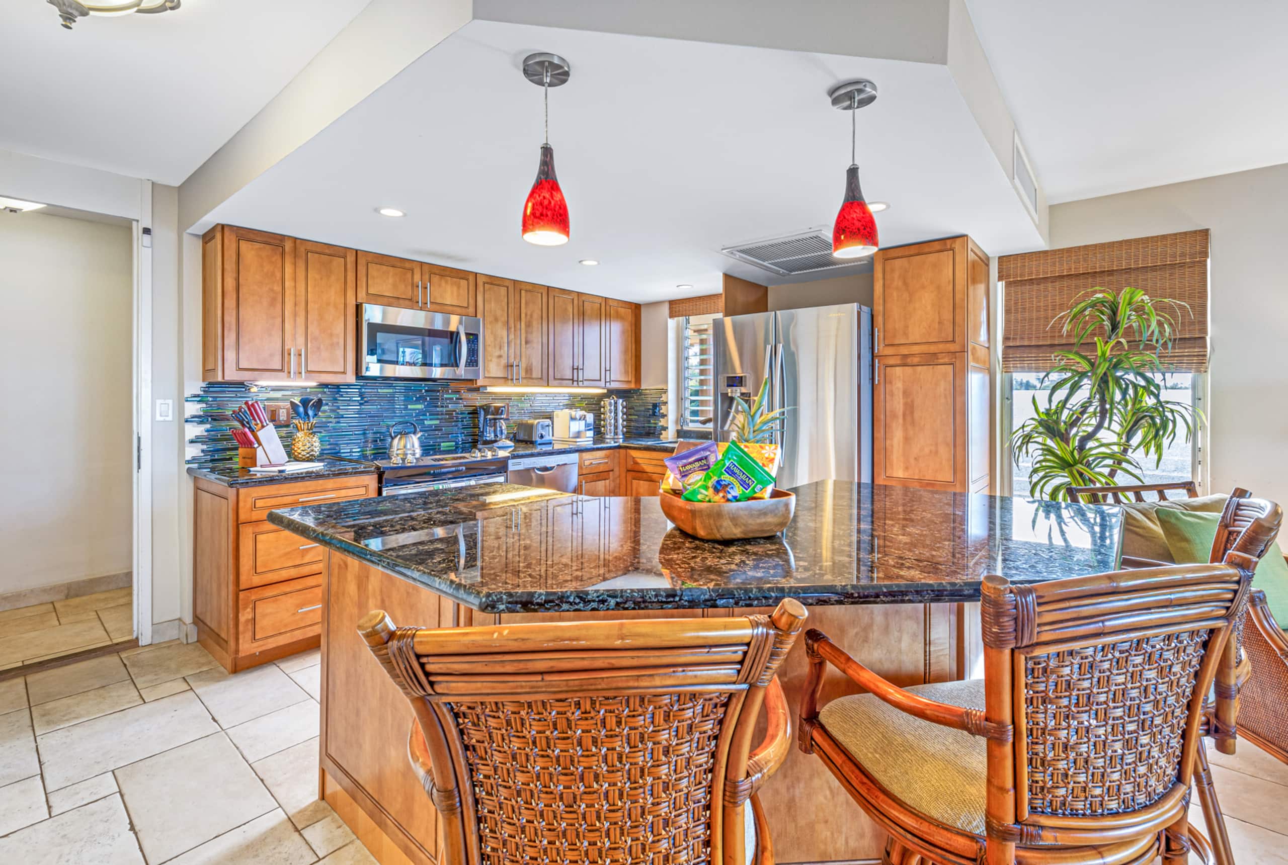 Stunning Top-Floor Oceanfront View Suite! - Image 29