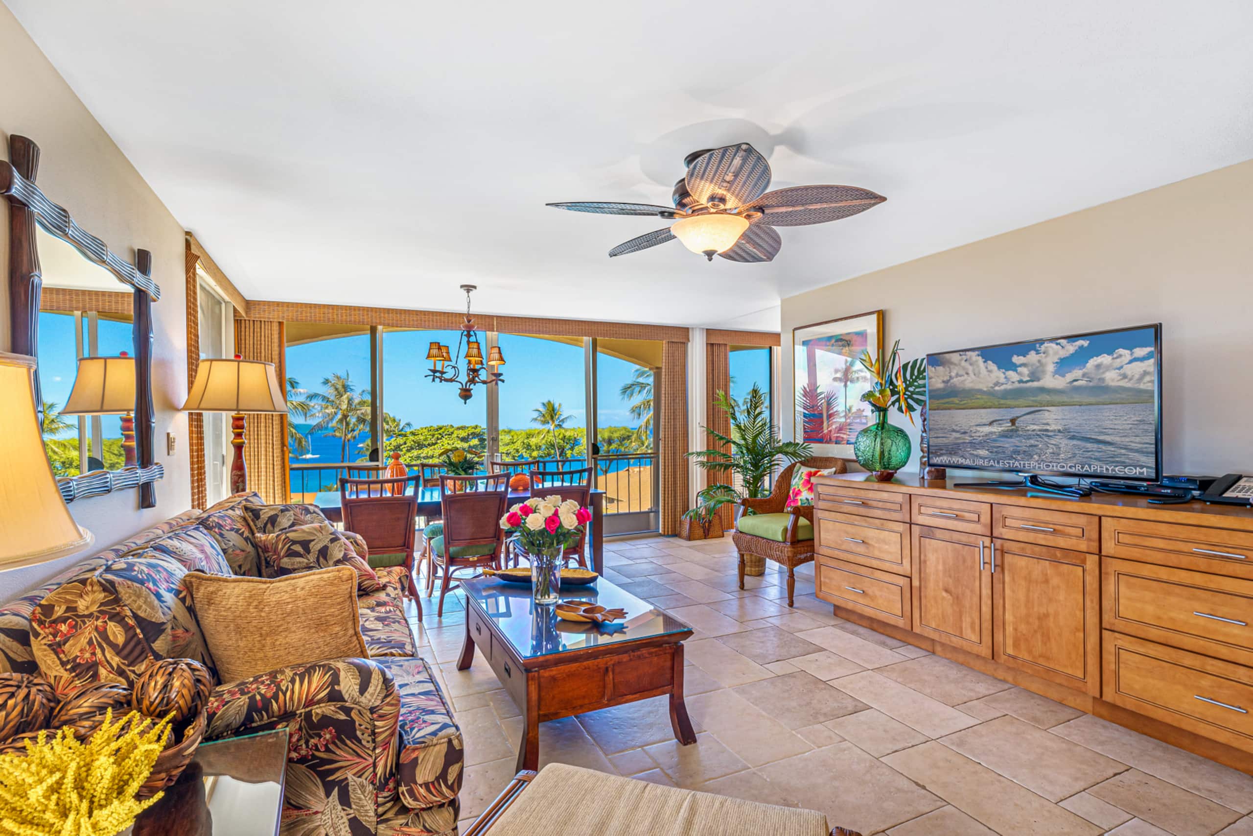 Stunning Top-Floor Oceanfront View Suite! - Image 3