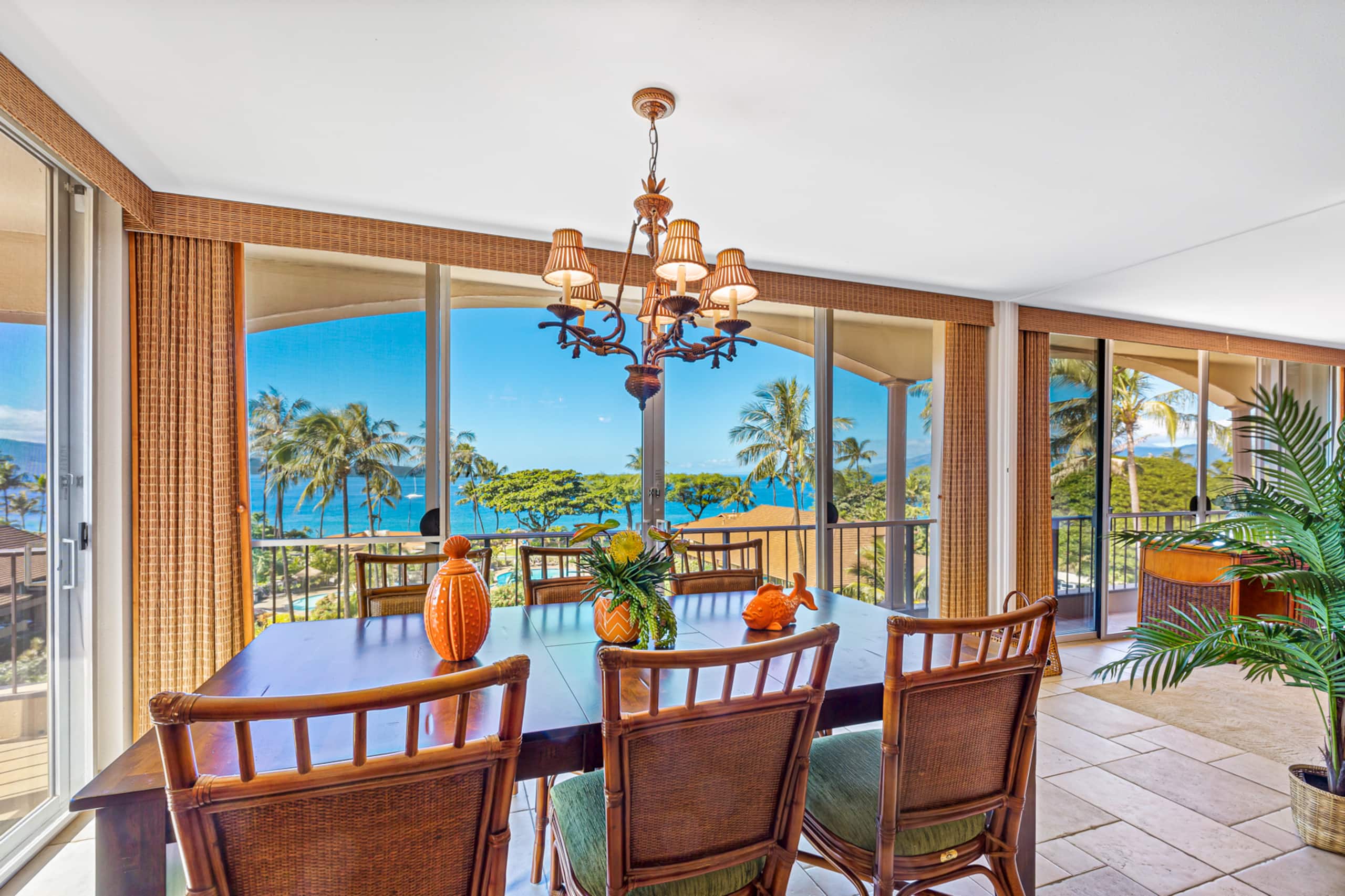 Stunning Top-Floor Oceanfront View Suite! - Image 11