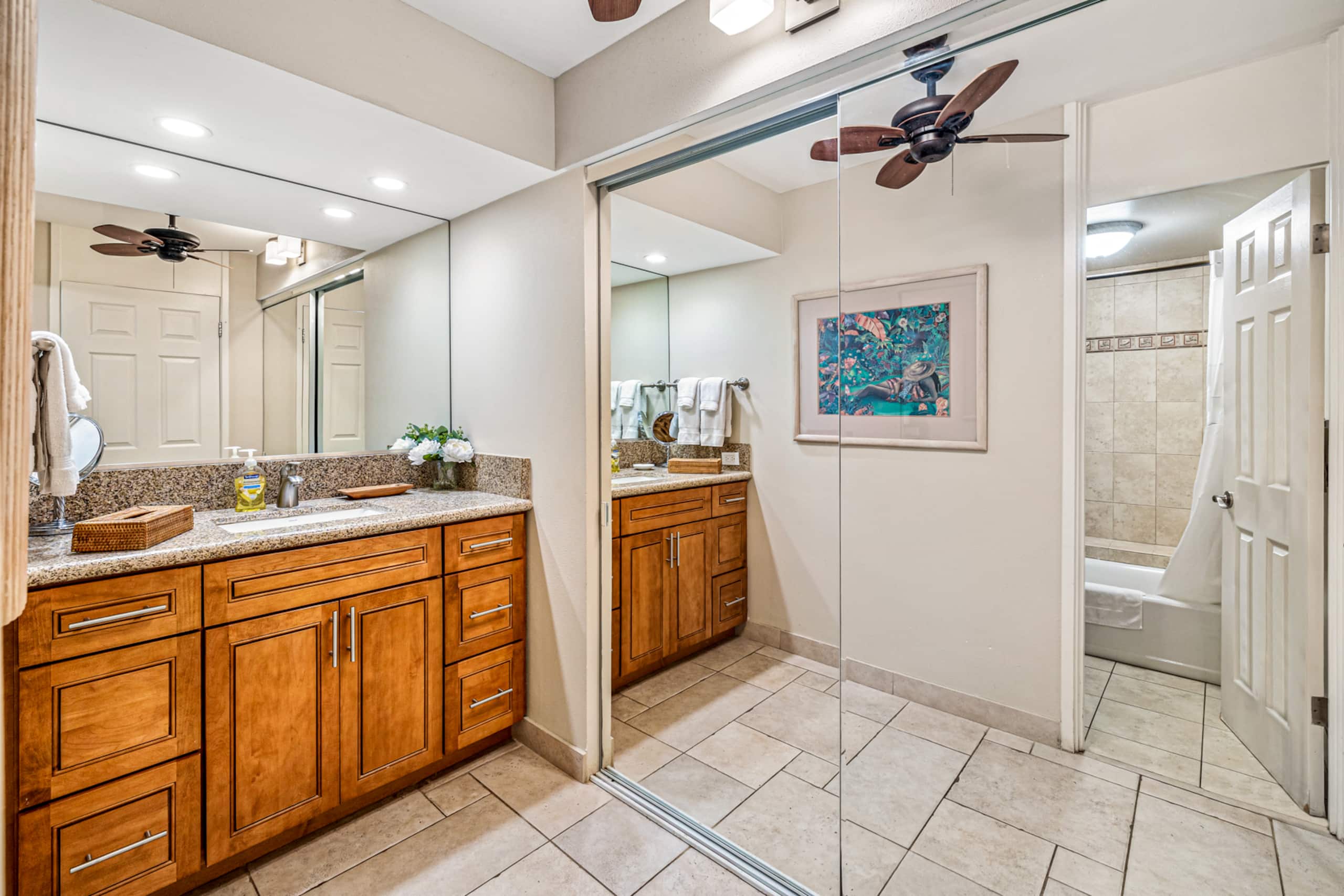 Stunning Top-Floor Oceanfront View Suite! - Image 21