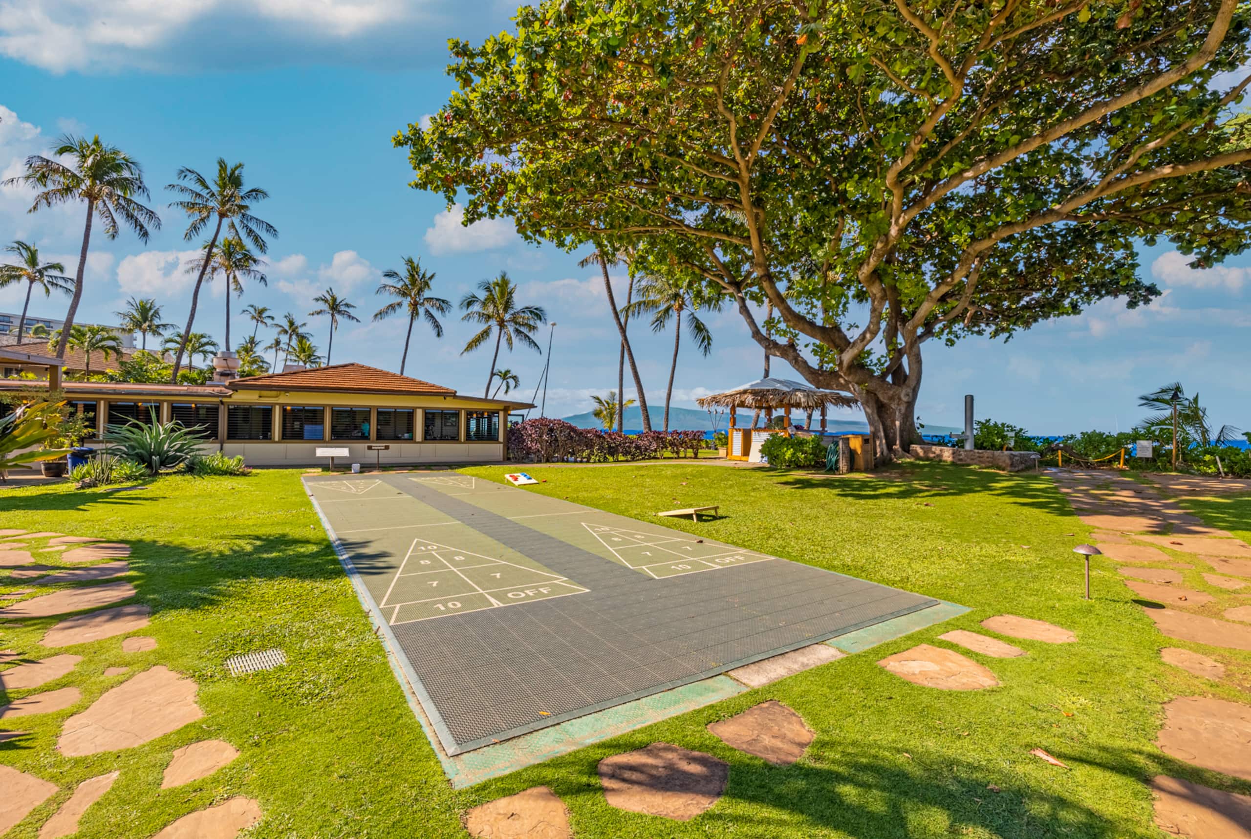 Stunning Top-Floor Oceanfront View Suite! - Image 45