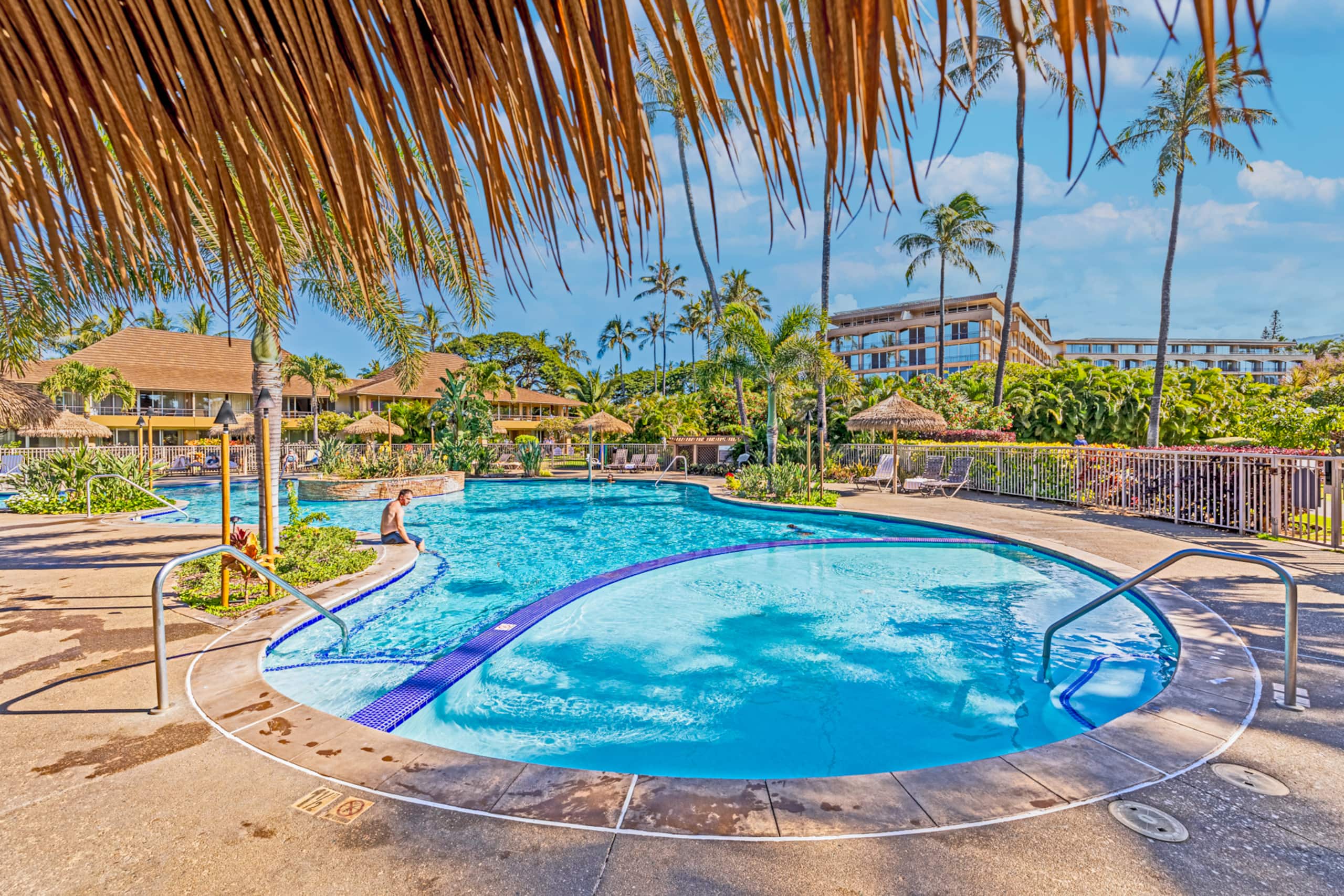 Stunning Top-Floor Oceanfront View Suite! - Image 37
