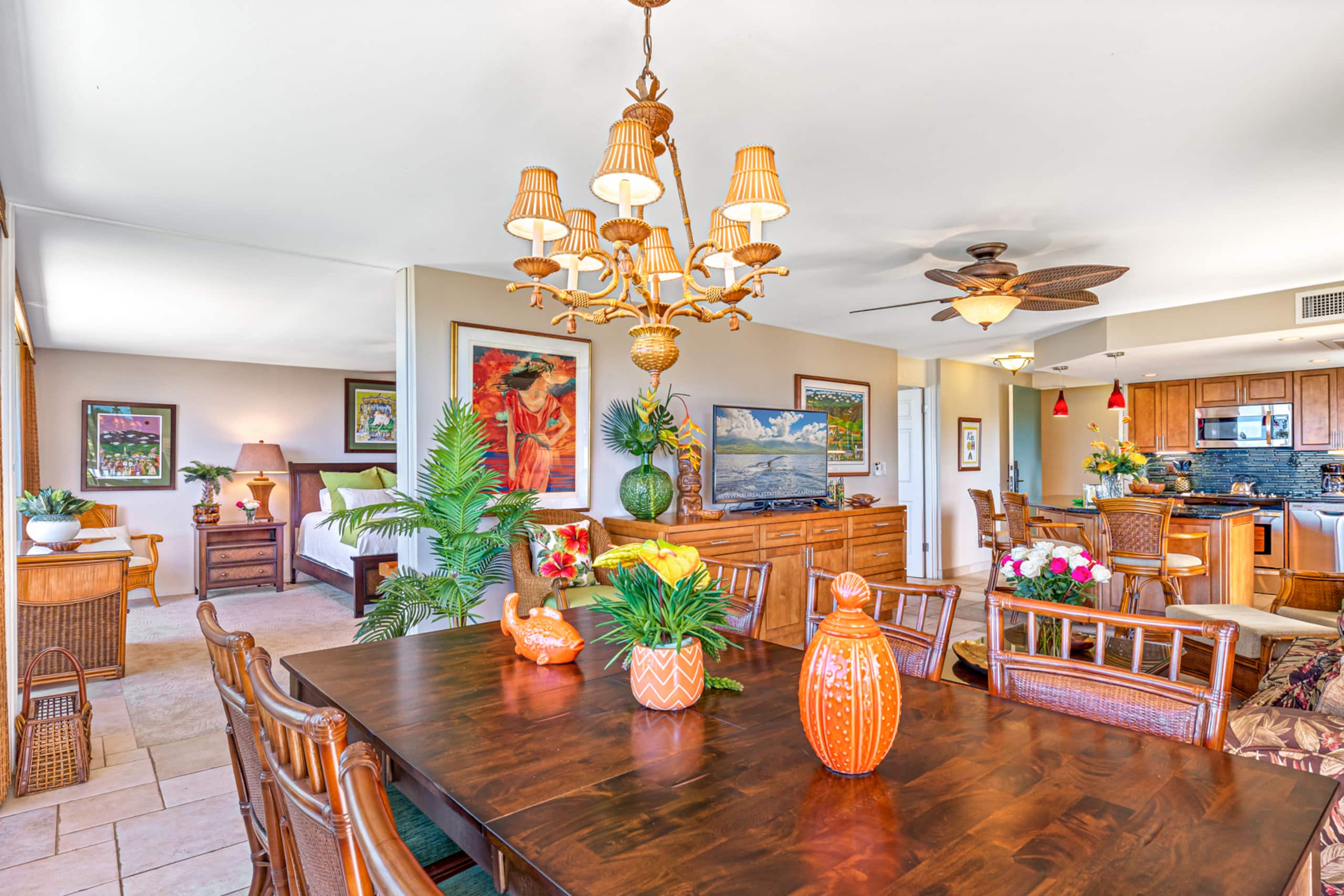 Stunning Top-Floor Oceanfront View Suite! - Image 12