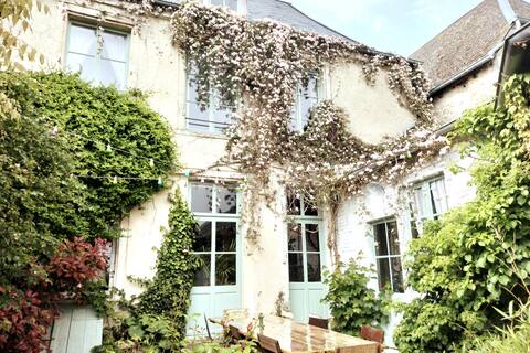Maison Séraphine – Splendid family home