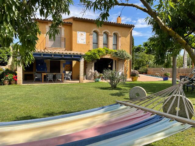 Casa singular en el corazón del Baix Empordà gallery image 3