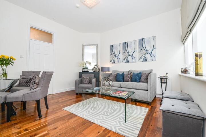 Stylish and Modern 2 Bed 2 Bath in Marylebone gallery image 3