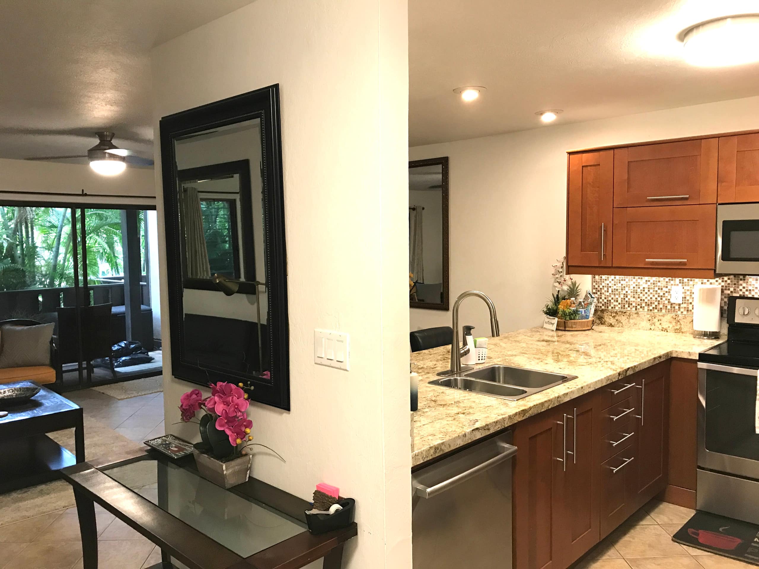 Condo in Kihei · ★4.97 · 1 bedroom · 2 beds · 1 shared bath - Image 15