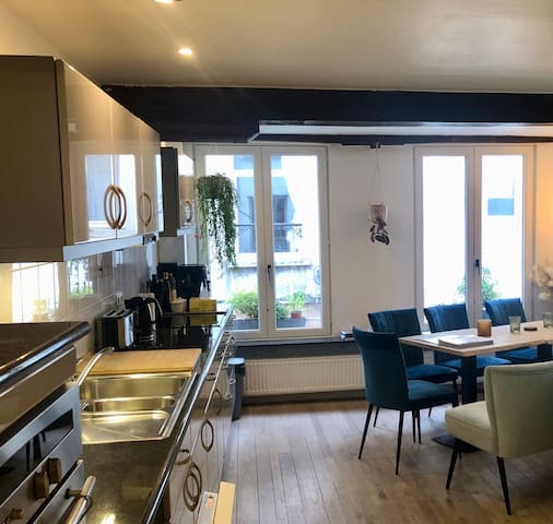 Unique house for 12 people at Grote Markt Antwerp