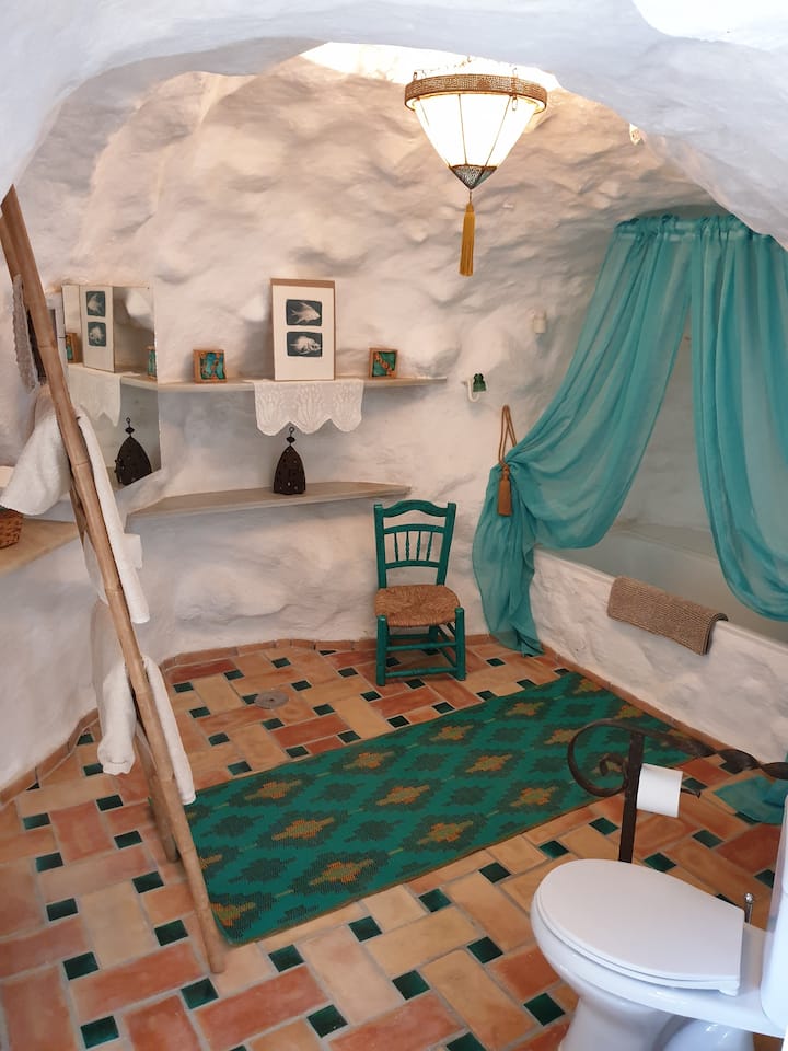 Cave La Chumbera, Granada Caves for Rent in Monachil, Granada, Spain