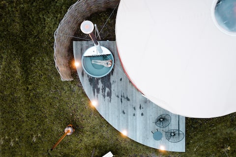 Luxury winter yurt with private hot-tub