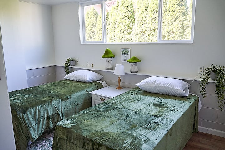 Chumba namba3 kina vitanda viwili pacha.