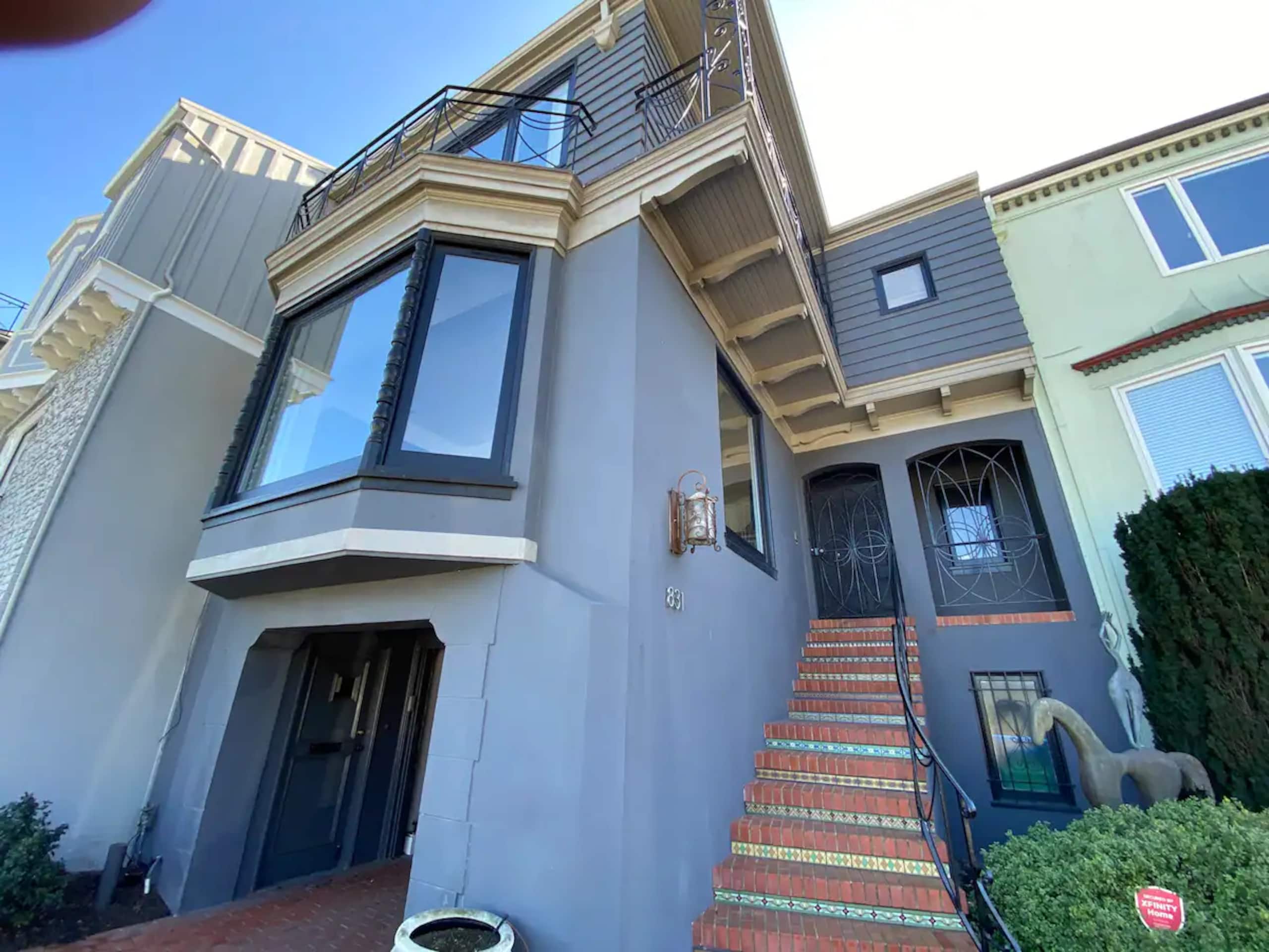Home in San Francisco · ★4.91 · 3 bedrooms · 4 beds · 2.5 baths - Image 58