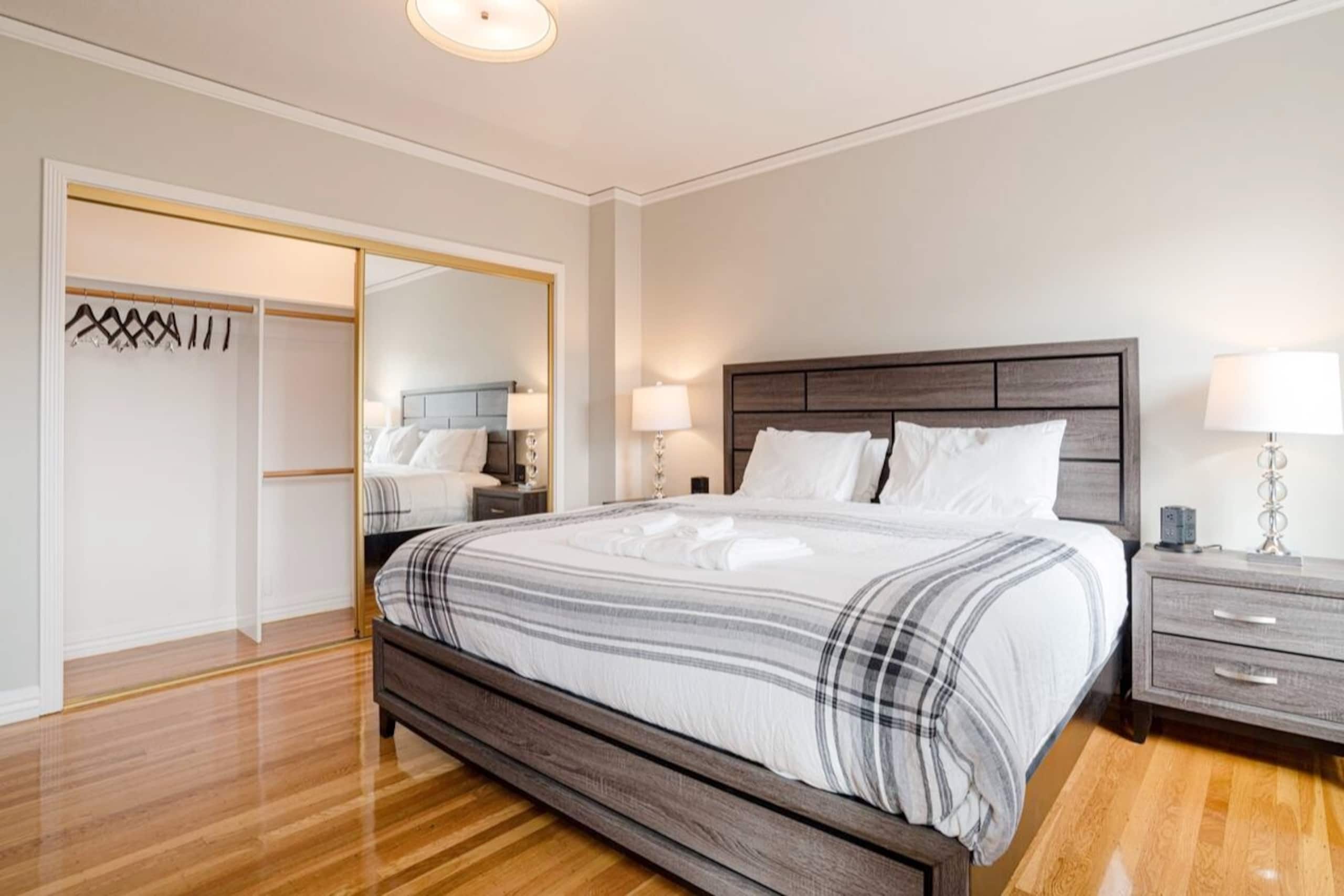 Home in San Francisco · ★4.91 · 3 bedrooms · 4 beds · 2.5 baths - Image 41