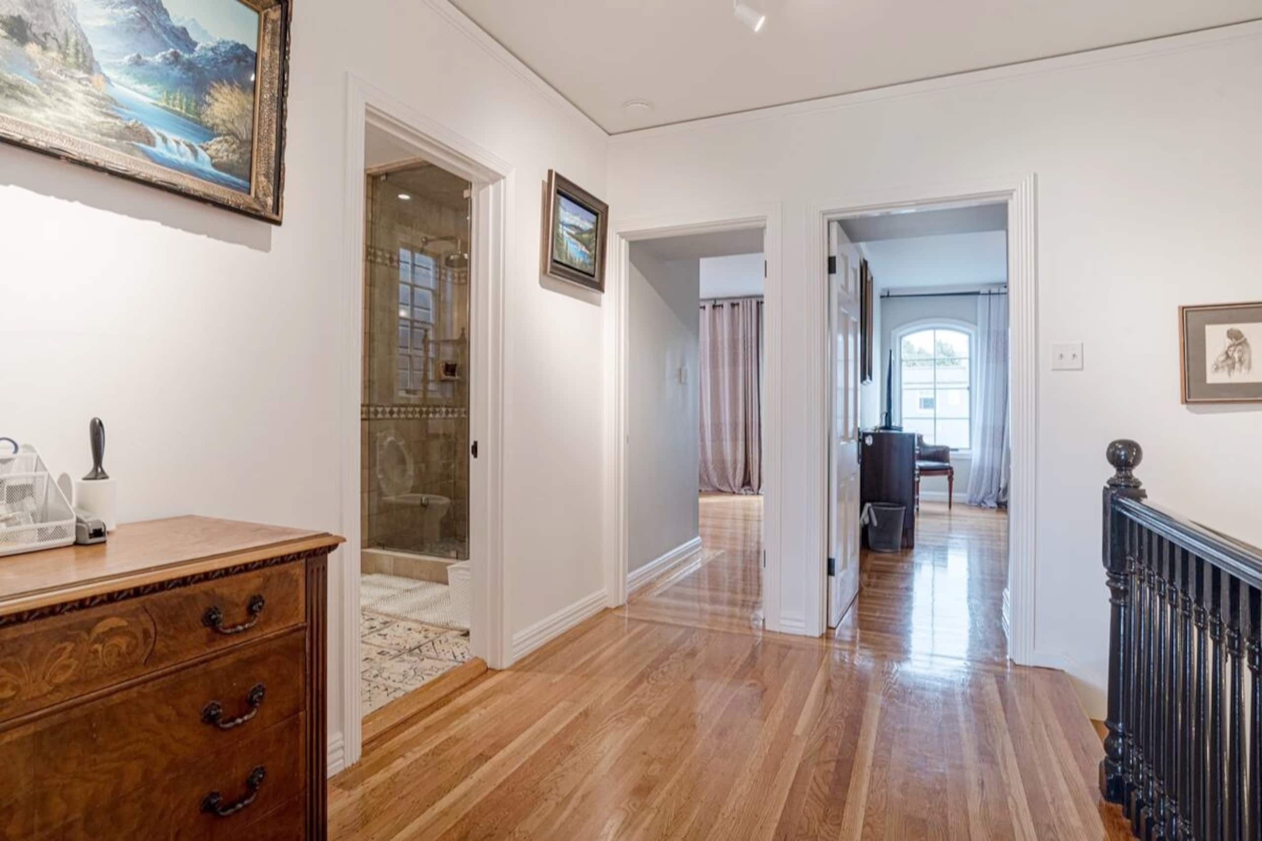 Home in San Francisco · ★4.91 · 3 bedrooms · 4 beds · 2.5 baths - Image 63