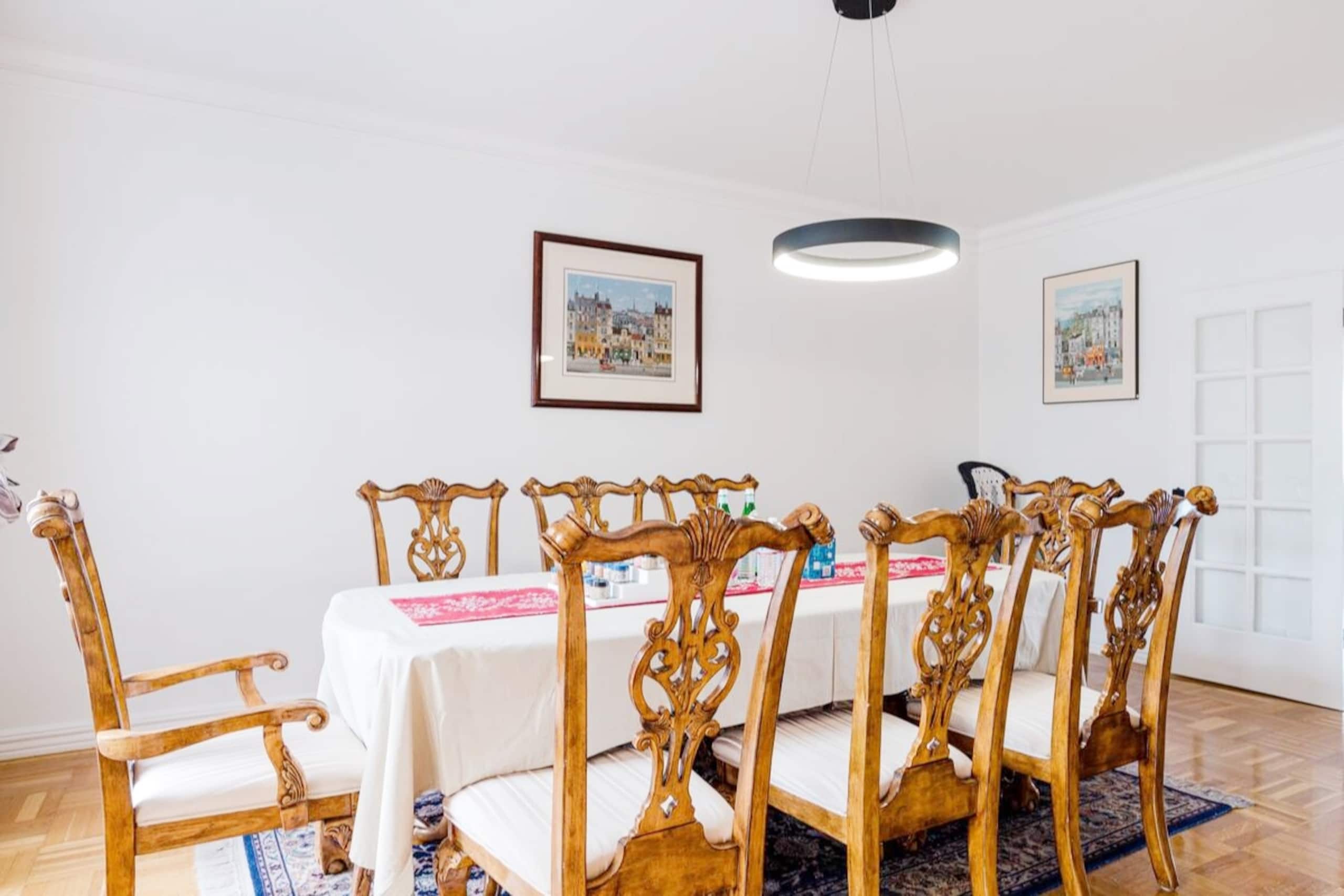 Home in San Francisco · ★4.91 · 3 bedrooms · 4 beds · 2.5 baths - Image 17