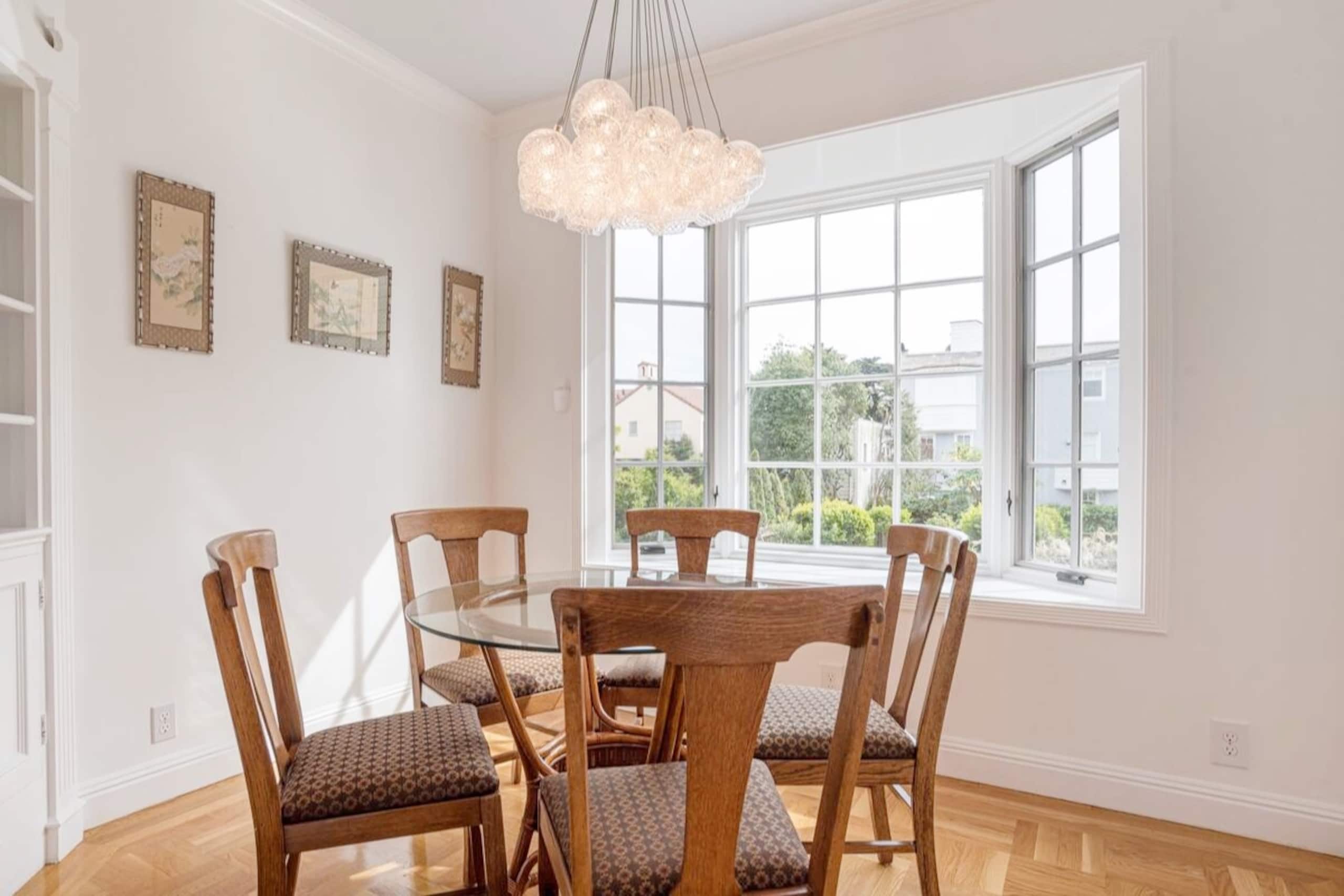 Home in San Francisco · ★4.91 · 3 bedrooms · 4 beds · 2.5 baths - Image 21