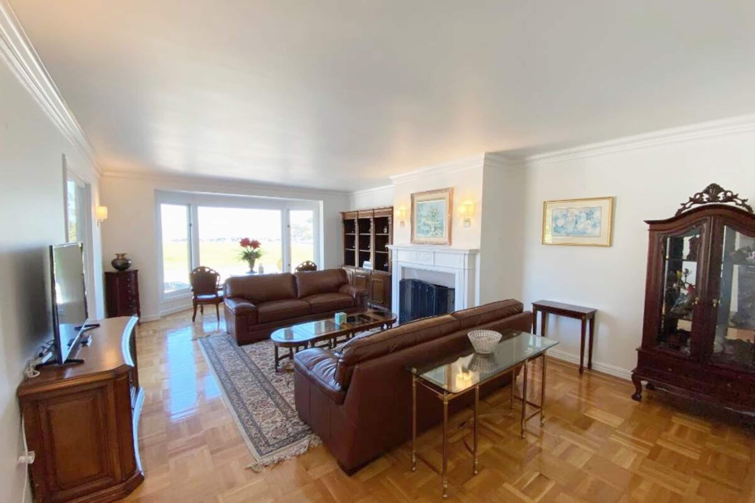 Home in San Francisco · ★4.91 · 3 bedrooms · 4 beds · 2.5 baths - Image 7