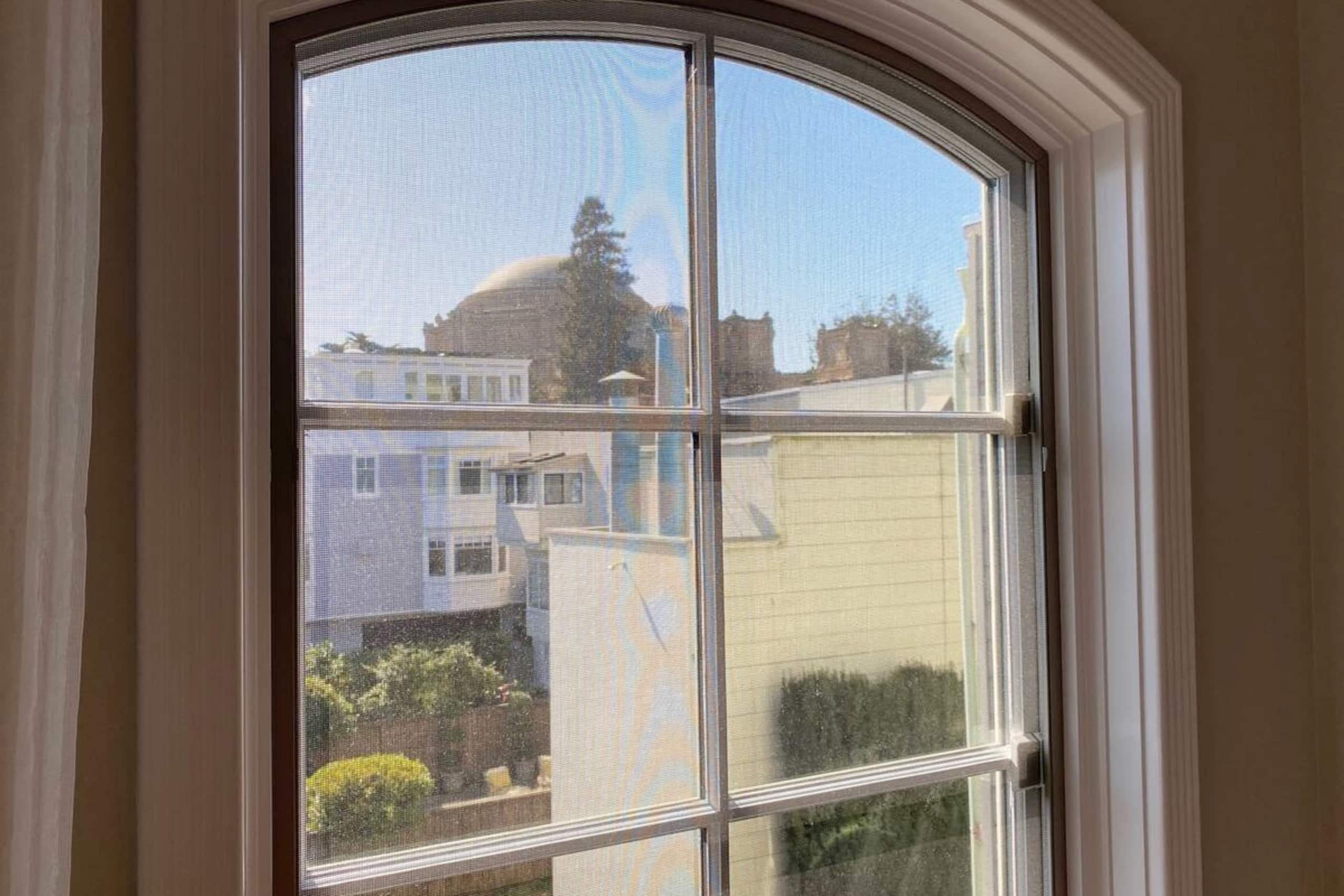 Home in San Francisco · ★4.91 · 3 bedrooms · 4 beds · 2.5 baths - Image 43