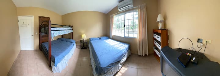 Dhoma 3 me një kënd tjetër