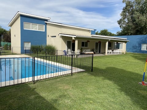 House - large - beautiful park and pool