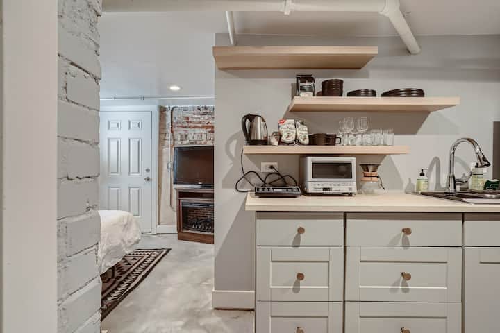 Central Dnvr Private Suite - Adjacent To City Park - Denver