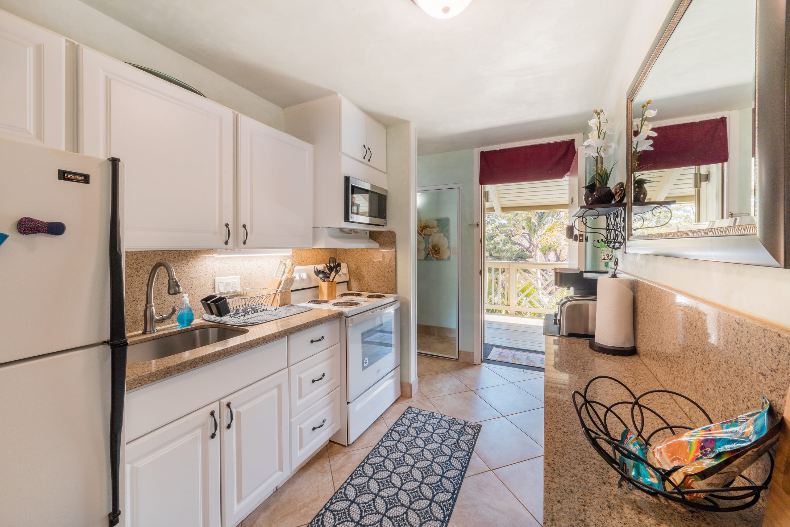 Condo in Kihei · ★4.8 · Studio · 1 bed · 1 private bath - Image 4