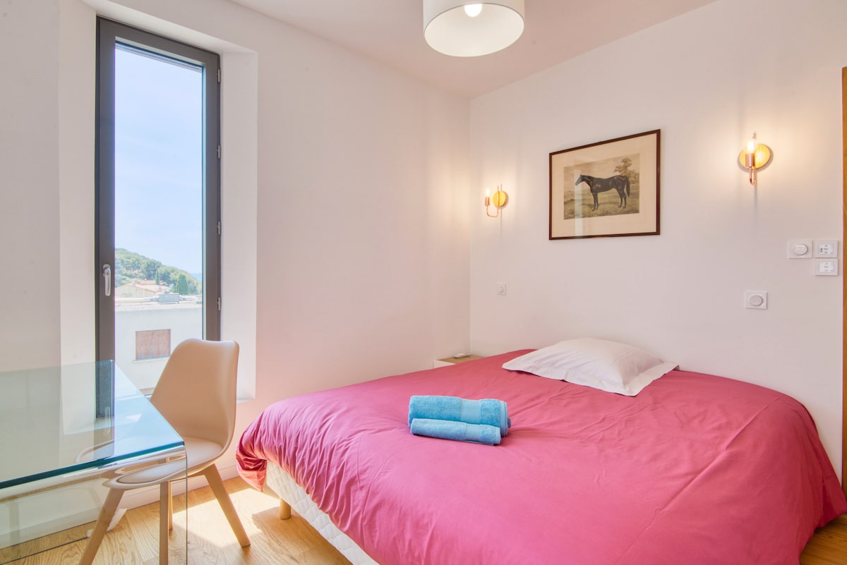 Chumba 1 cha ghorofa na mwonekano wa bahari na ufikiaji wa mtaro