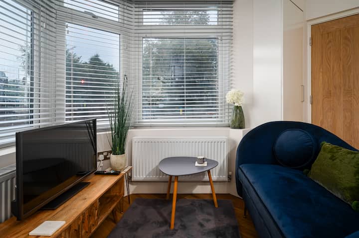 Stylish 1-bed City Apt Doncaster + Free Parking - Doncaster