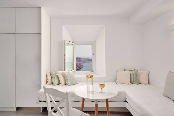 Santorini Mansion Volcano & Sea View up to 17pax gallery image 4