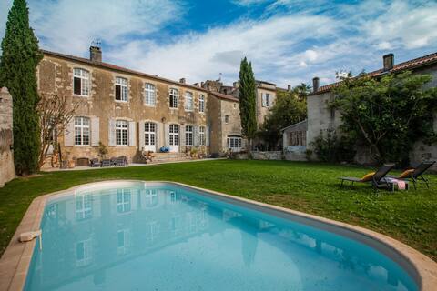 Private luxury mansion 4*- Private pool - 15 pers