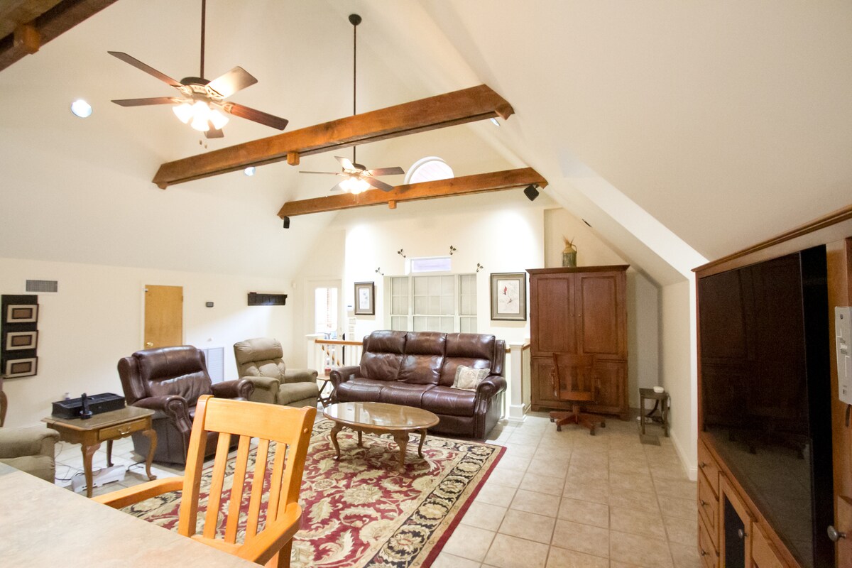 Top Airbnb: B&C Guest House: Wooded retreat in Fairhope in Fairhope