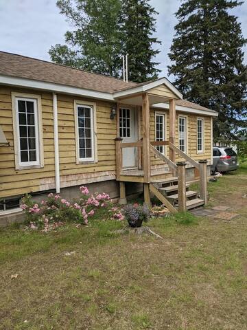 Beach Time! Rustic Cottage for a Family Getaway