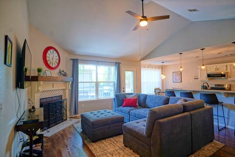 HOPE COTTAGE  close to Back 40 trails and paths