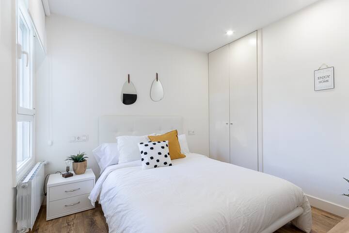 PRIMERA LÍNEA DE PLAYA & CLUB by ALOHA Bilbao gallery image 5