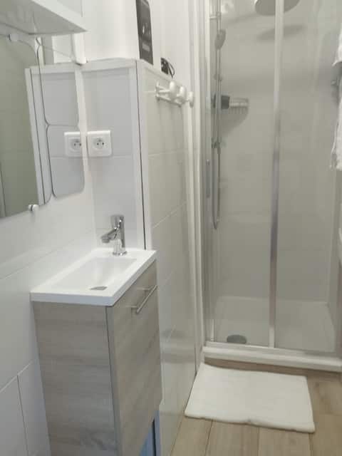 fully-equipped studio in the city center