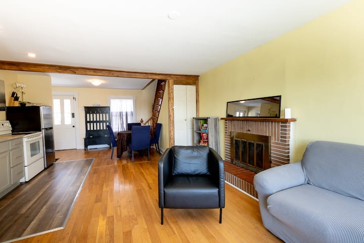 Large House With Ocean Views, Private Beach, A/c - New Glasgow