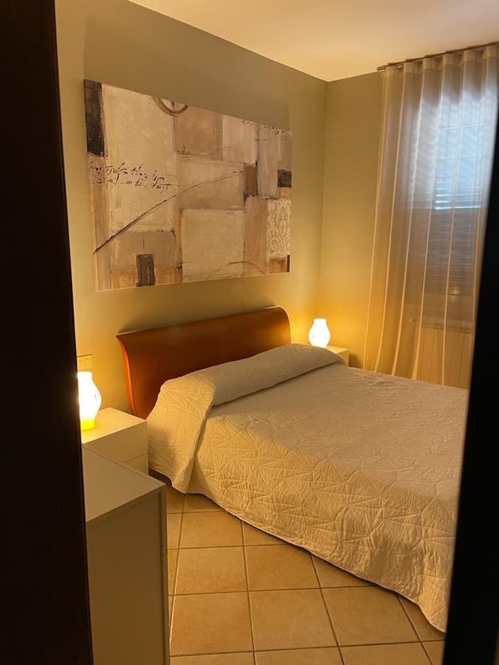 spavaća soba s bračnim krevetom br. 2