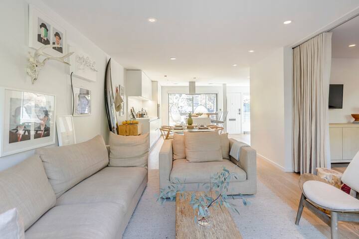 Kits Point Luxury Beach Home/3BDR+SleepingLoft+Den gallery image 3