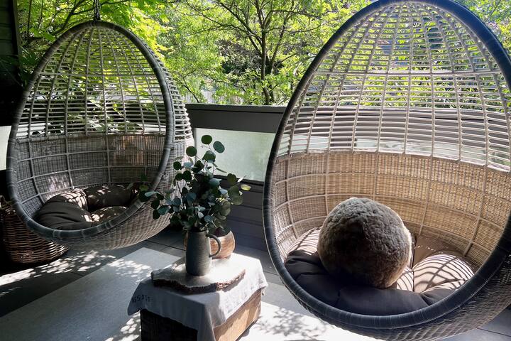 Kits Point Luxury Beach Home/3BDR+SleepingLoft+Den gallery image 4