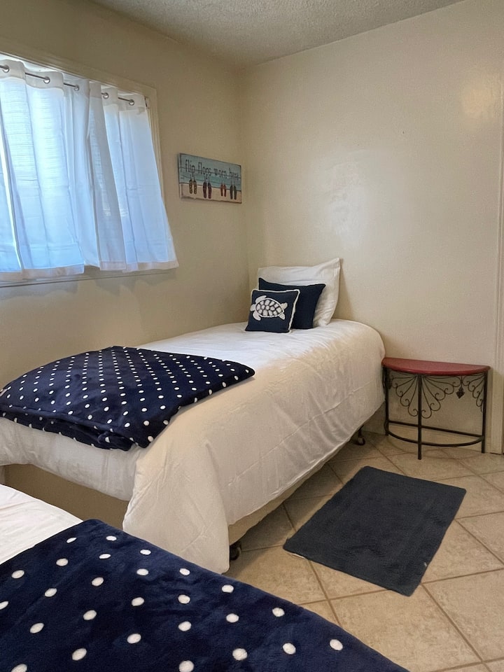 Twin bedroom.