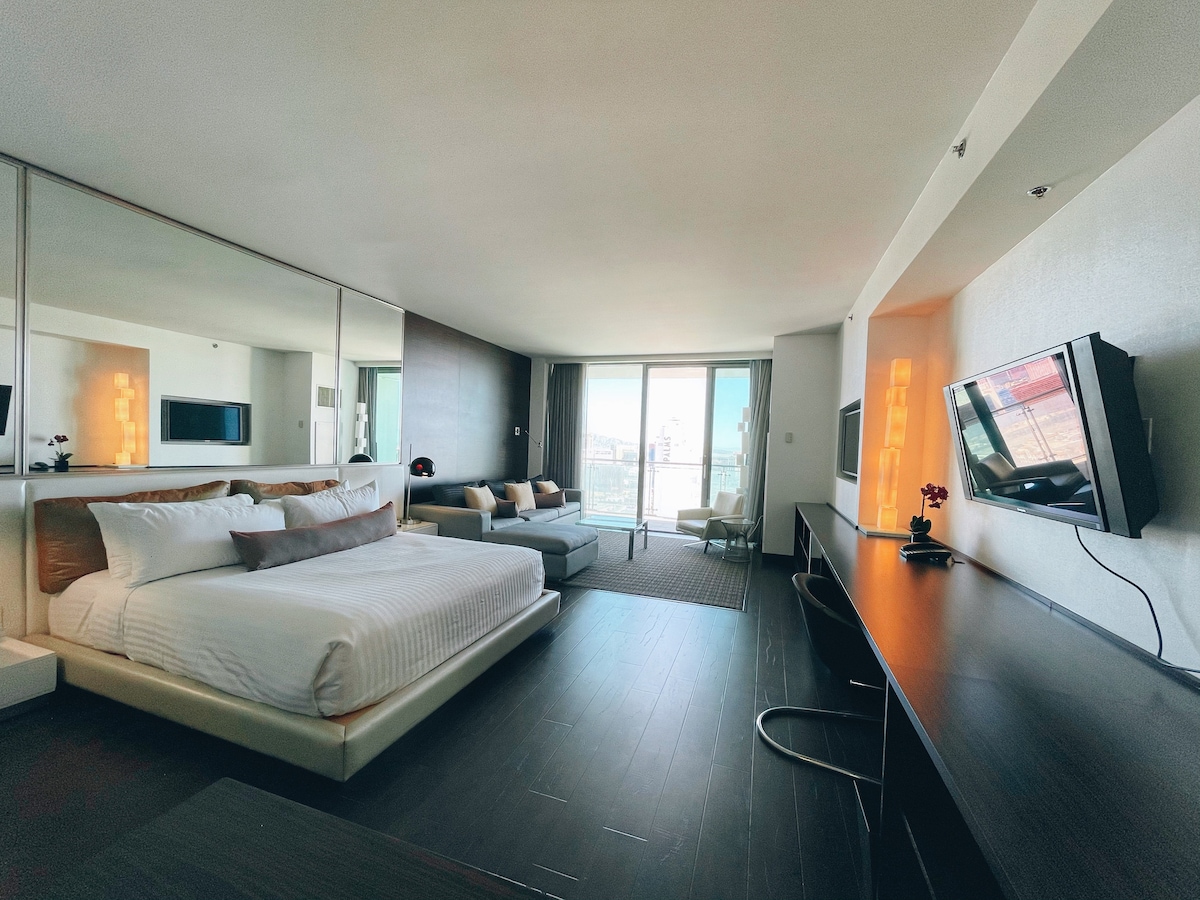 Palms Place