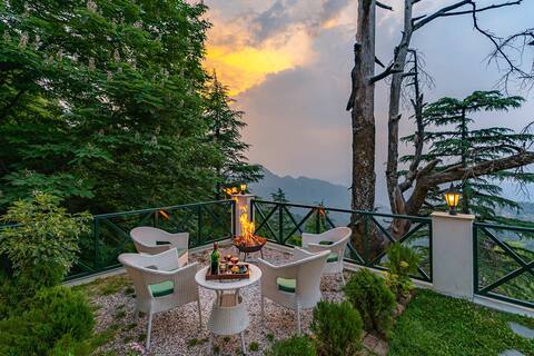 3BR Mellow Cottage w/Scenic View near Mall Road