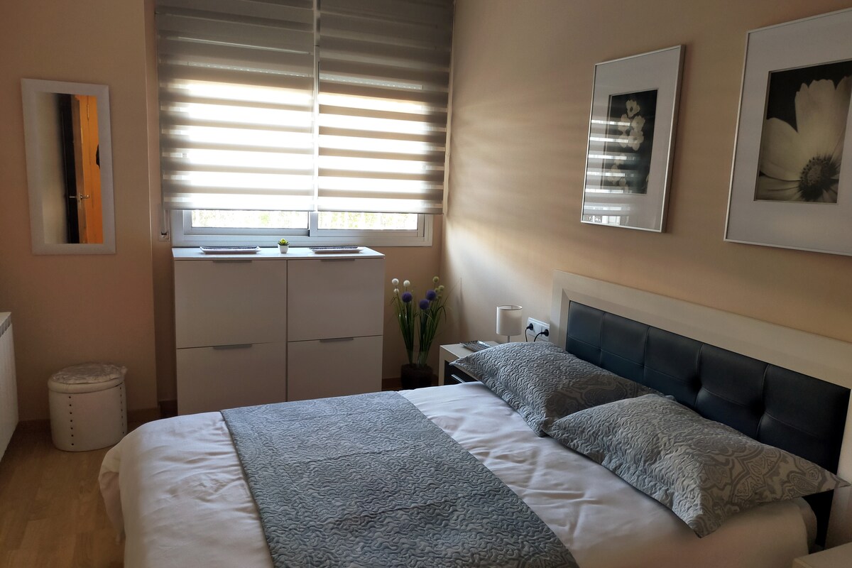 ห้องนอนกลาง