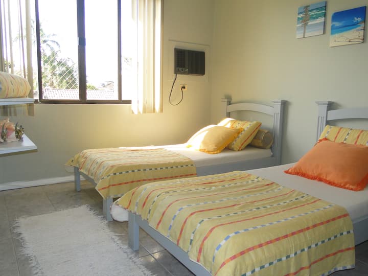 Soba sa smještajem za 4 osobe.
 