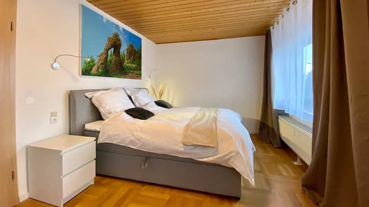 Schlafzimmer 2