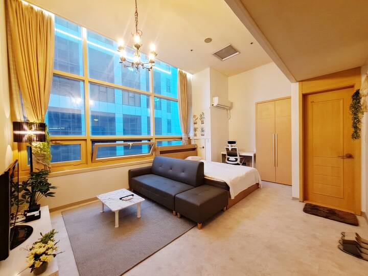 2 minutes from Seolleung Station, long term stay, open 4M floor, most popular at