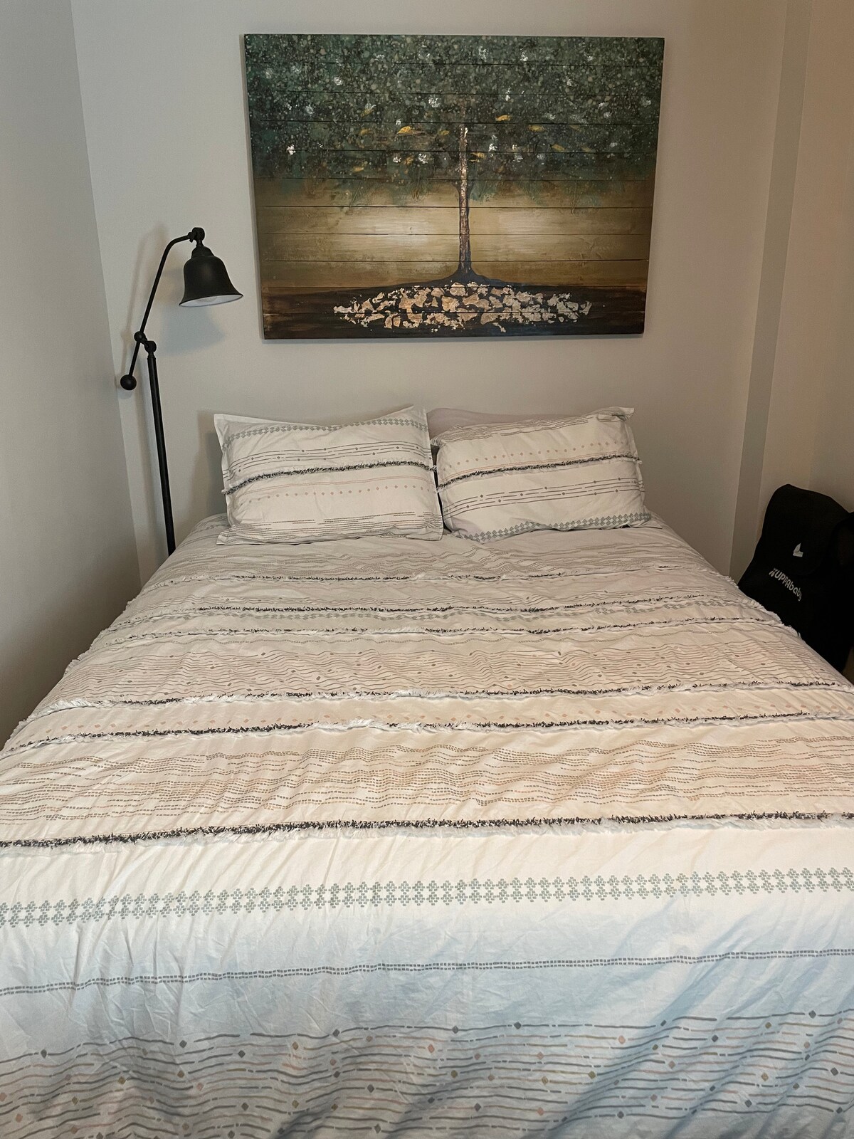 Hermosa habitación estudio con baño completo privado Casas en renta