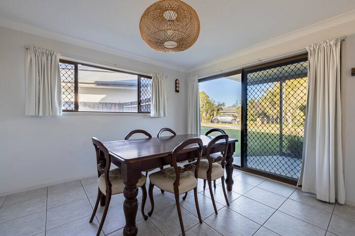 Kingscliff family beach house, heated pool gallery image 3