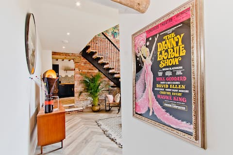 Top Airbnb: The Playhouse | Sleeps 2 | Rye | East Sussex in Rother